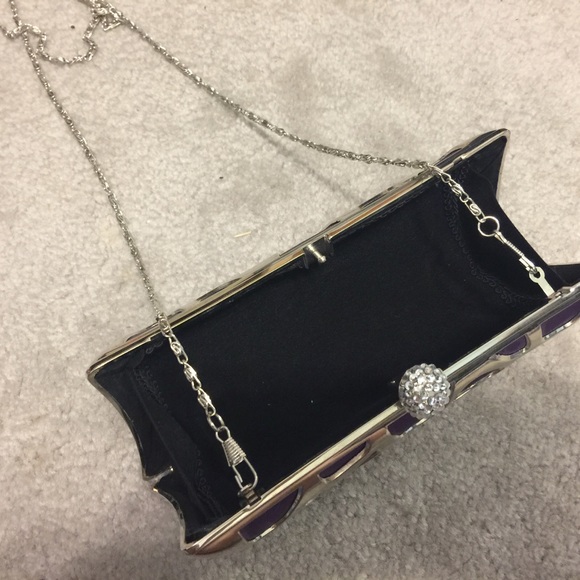 Clutch / Purse - Picture 4 of 7